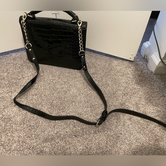 100% AUTHENTIC KATE SPADE PATENT LEATHER CROC EMBOSSED CROSSBODY BAG - Picture 2 of 6